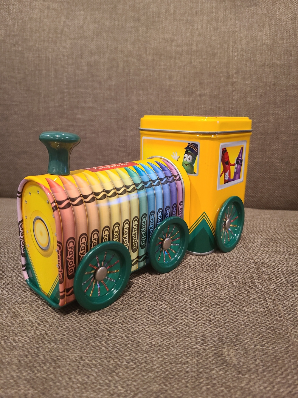 Crayola tin toy train engine crayon holder